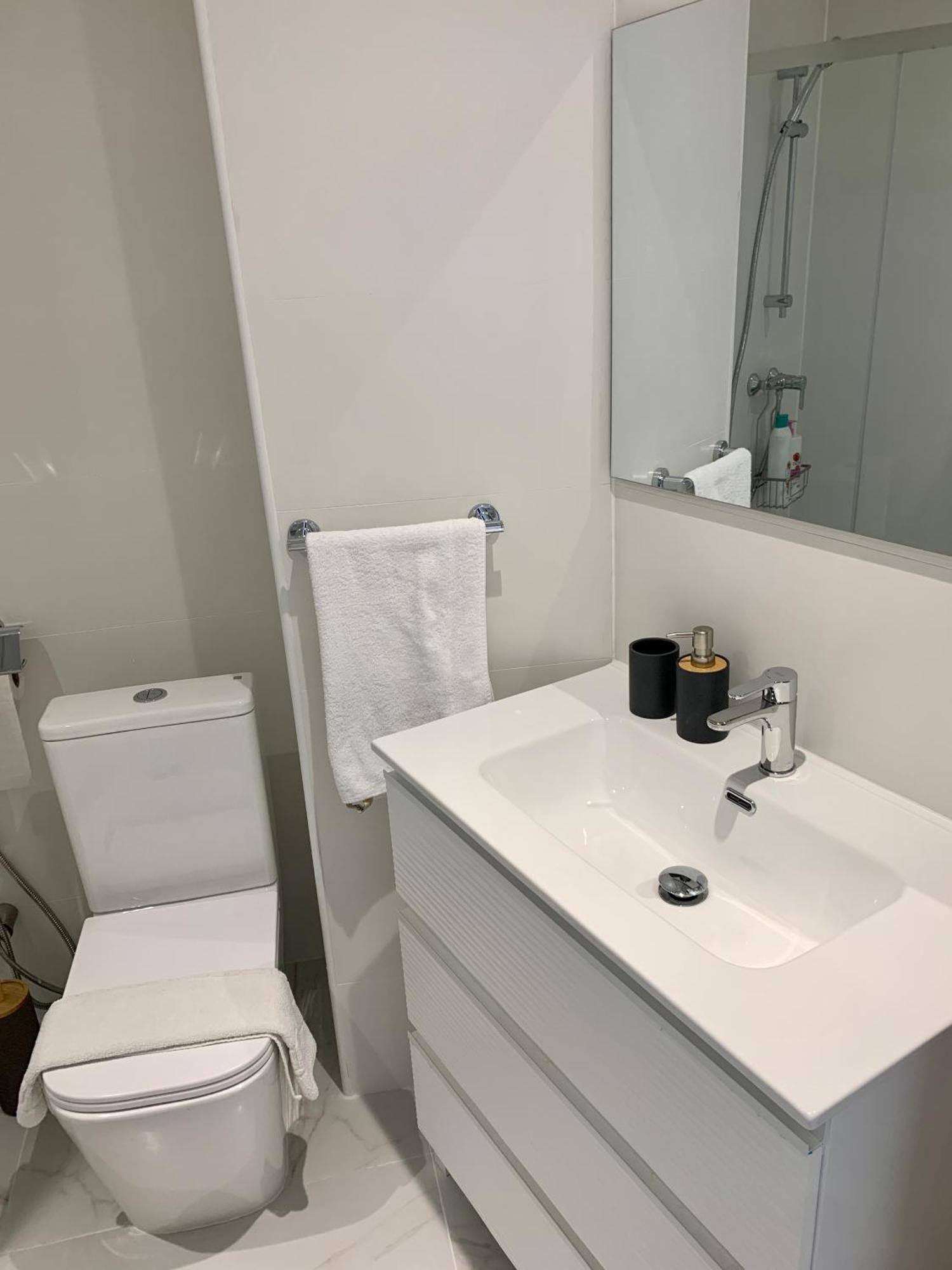 טורמולינוס Elegant Studio With Pool And Seaview מראה חיצוני תמונה