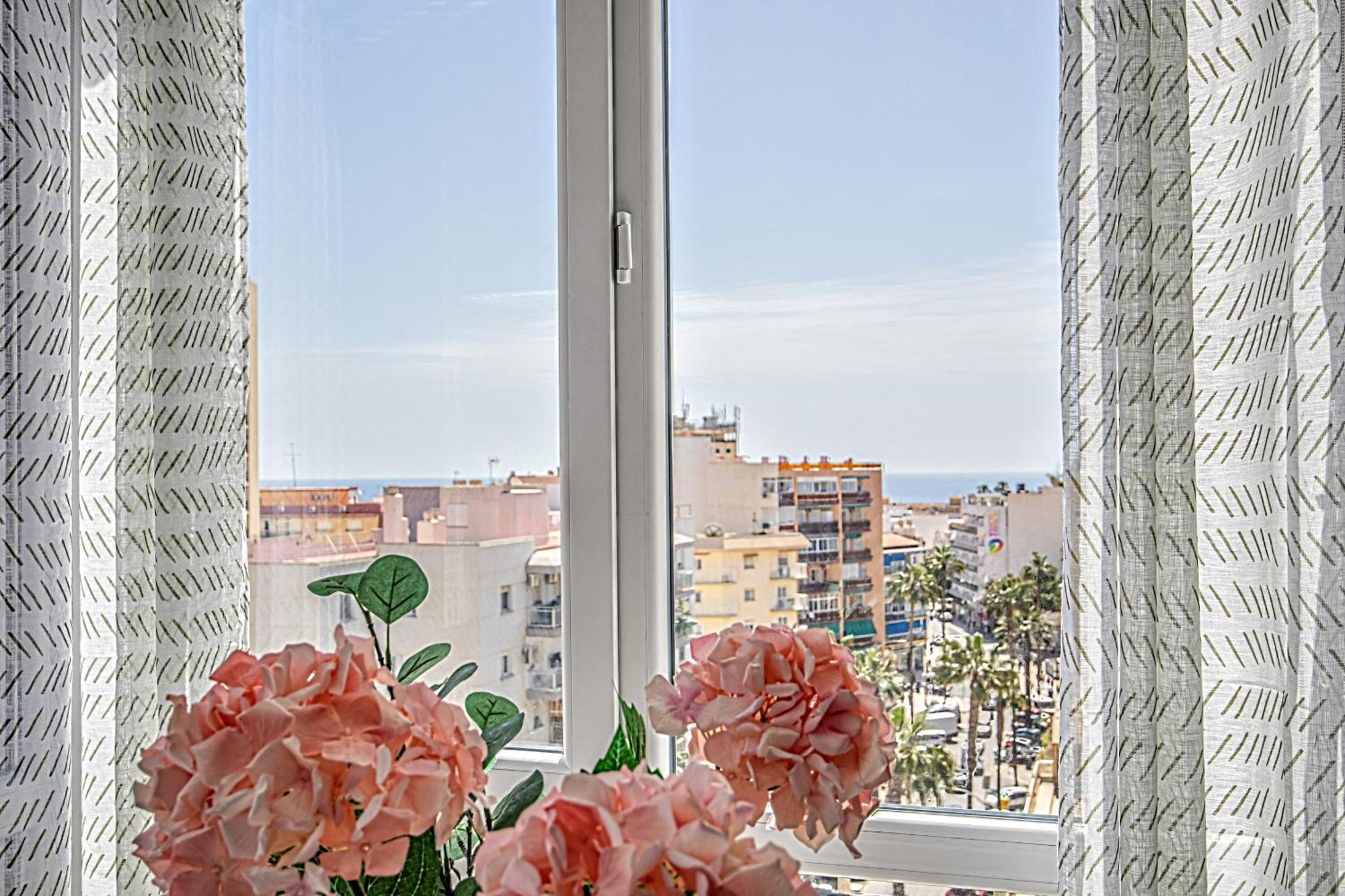 טורמולינוס Elegant Studio With Pool And Seaview מראה חיצוני תמונה