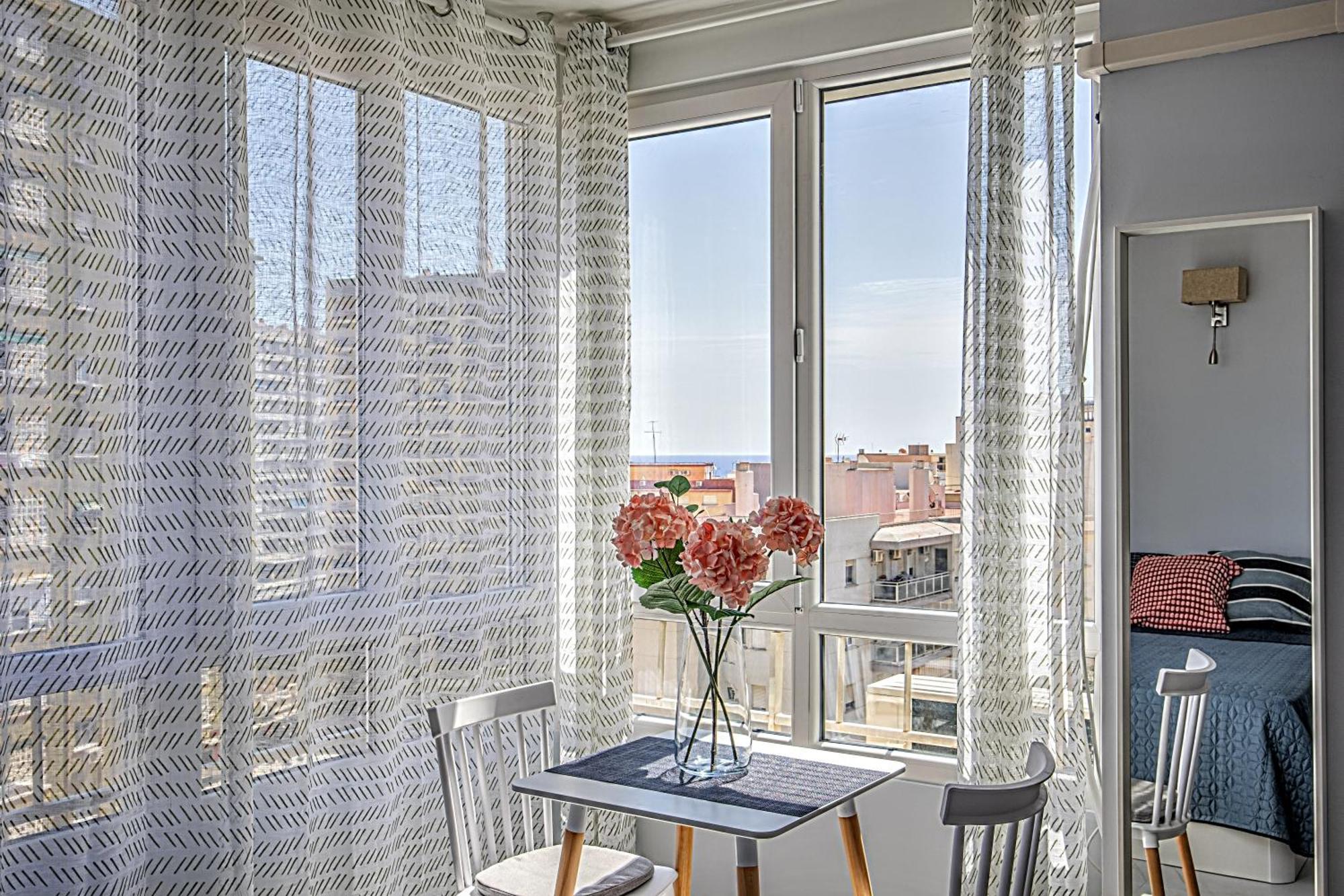 טורמולינוס Elegant Studio With Pool And Seaview מראה חיצוני תמונה
